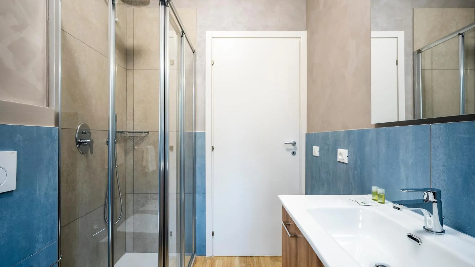 Venovela Luxury Retreat Apartment Florence Italy